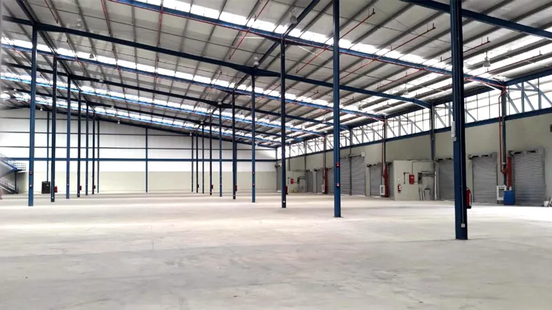 VENTA O ALQUILER DE GALERAS EN PARQUE INDUSTRIAL EN MILLA 8