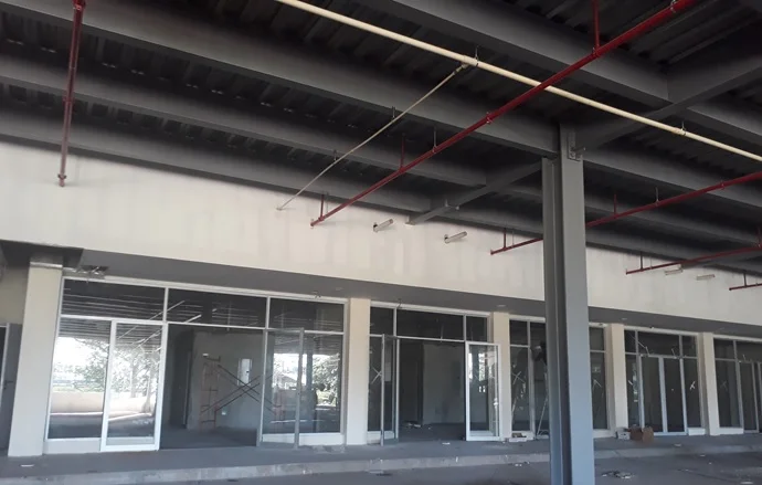 ALQUILER DE LOCALES EN PLAZA COMERCIAL EN VILLALOBOS