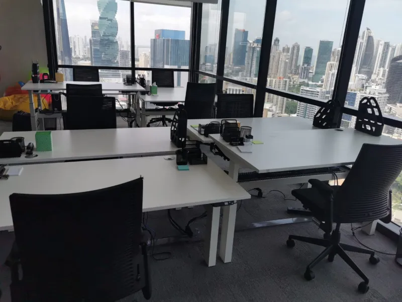 ALQUILER DE OFICINA EN CALLE 50