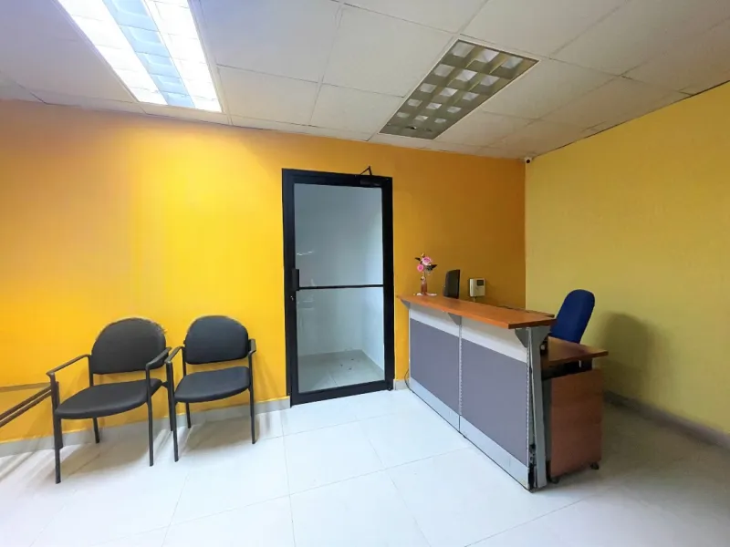 ALQUILER DE OFICINAS EN HATO PINTADO, 12 DE OCTUBRE