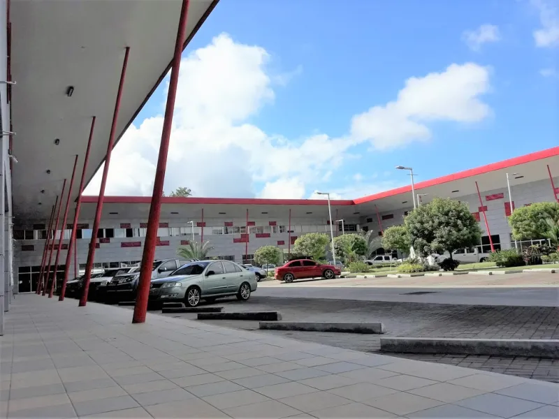 ALQUILER DE LOCALES Y OFICINAS EN PLAZA COMERCIAL EN DAVID, CHIRIQUÍ