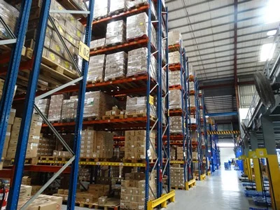 VENTA DE PROPIEDAD INDUSTRIAL COMERCIAL EN LOS ÁNGELES