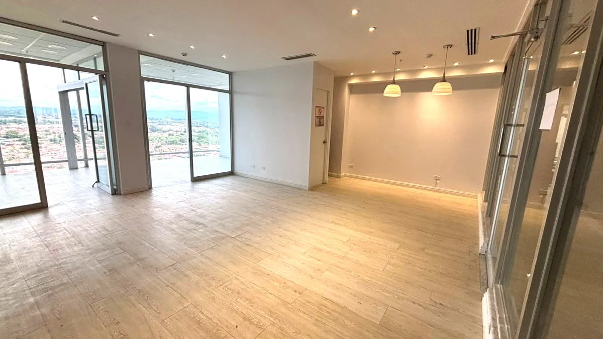 VENTA DE OFICINA EN COSTA DEL ESTE